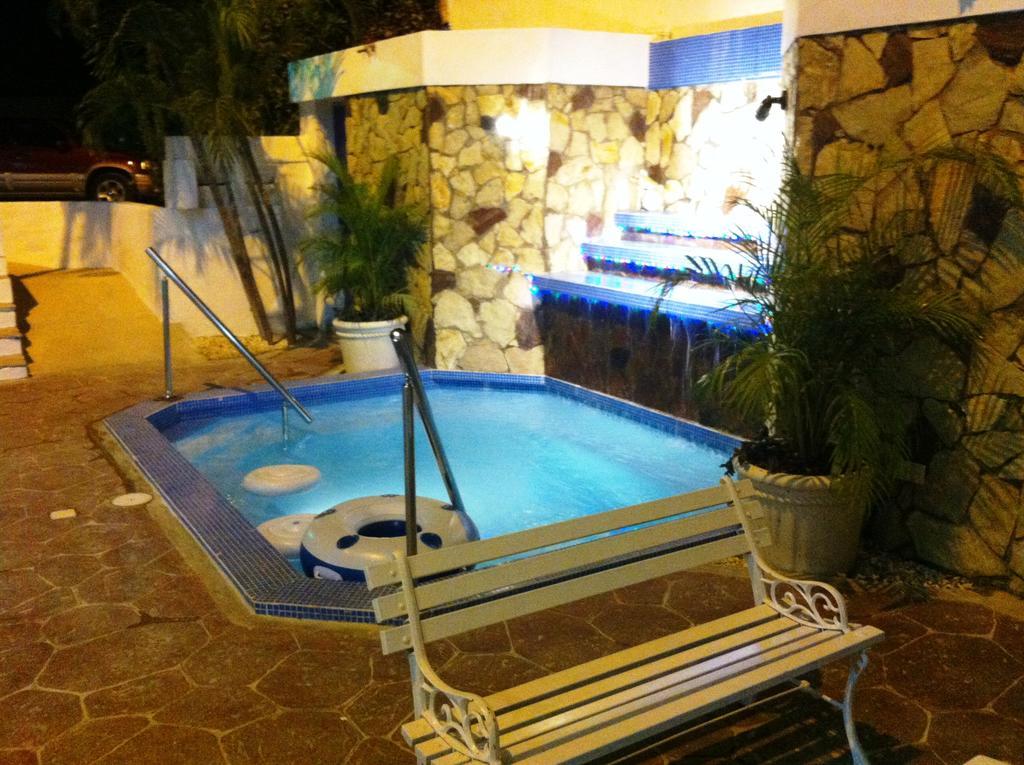 Hotel Caribe Barahona Екстер'єр фото