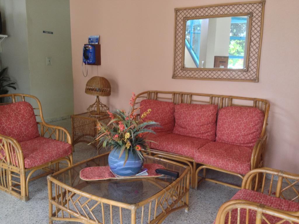 Hotel Caribe Barahona Екстер'єр фото
