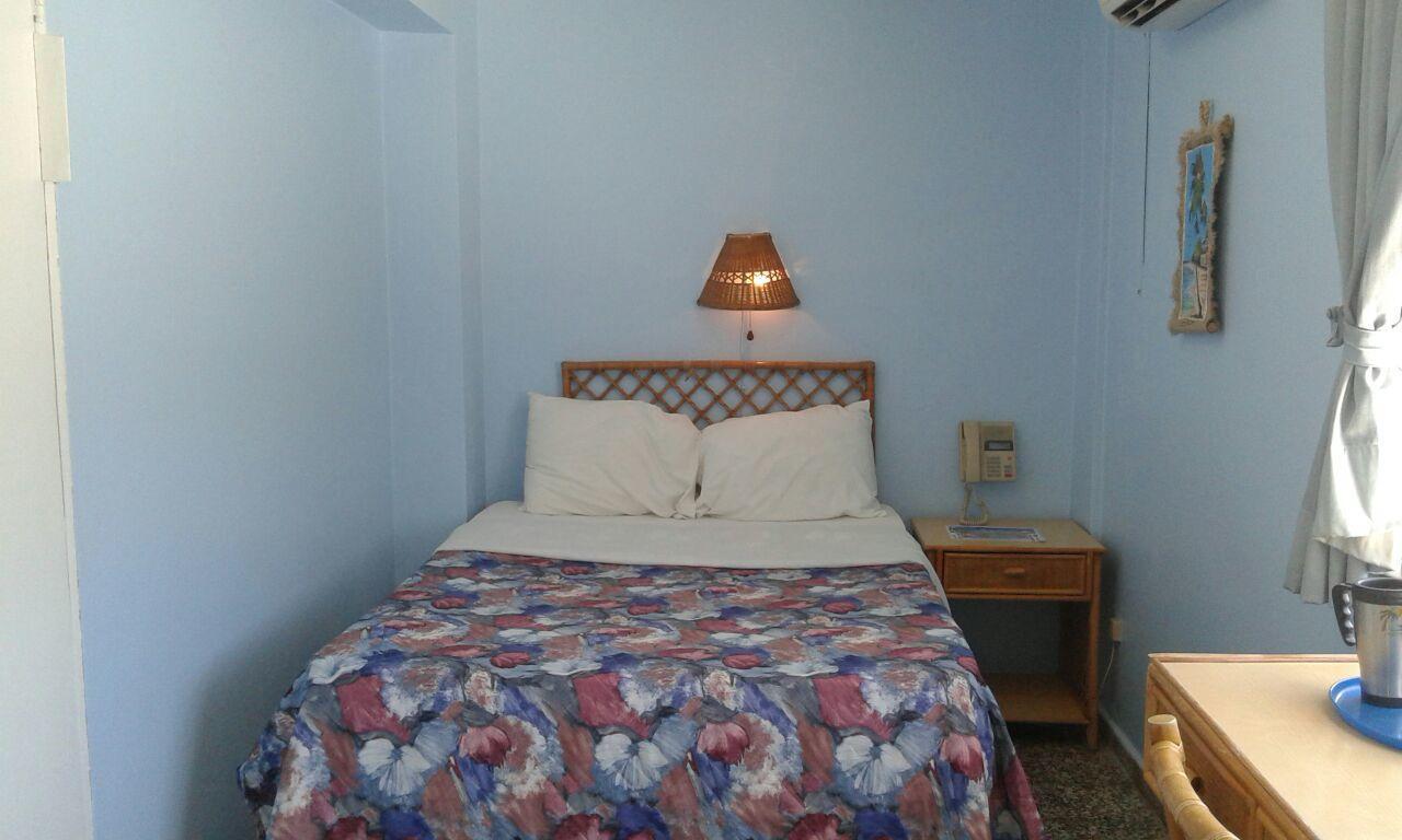 Hotel Caribe Barahona Екстер'єр фото