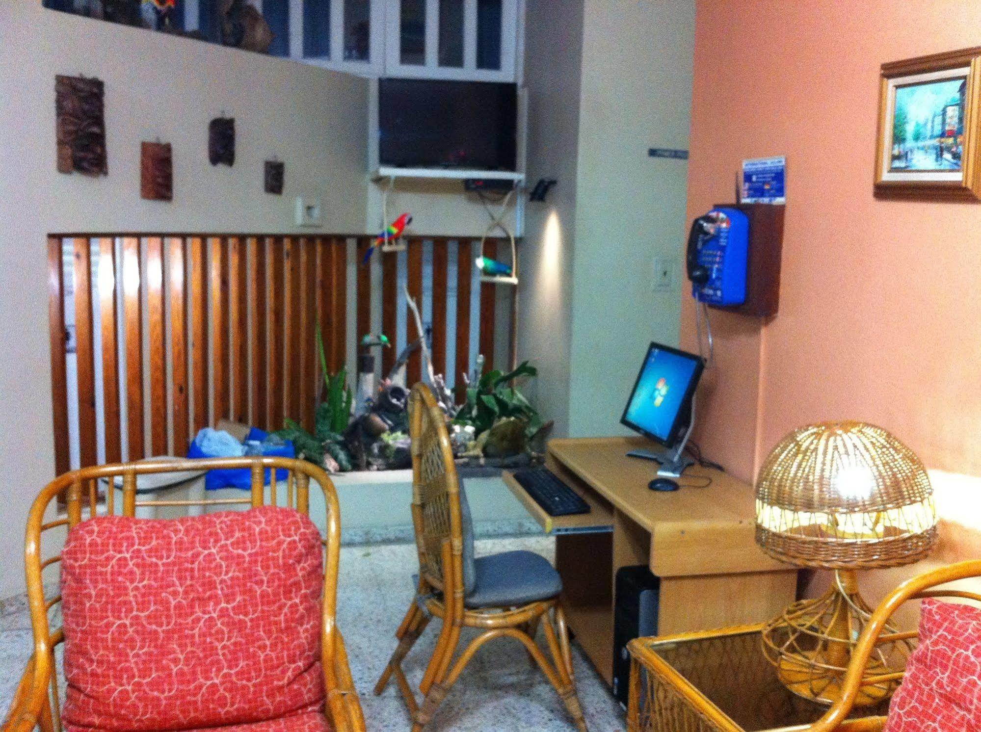 Hotel Caribe Barahona Екстер'єр фото