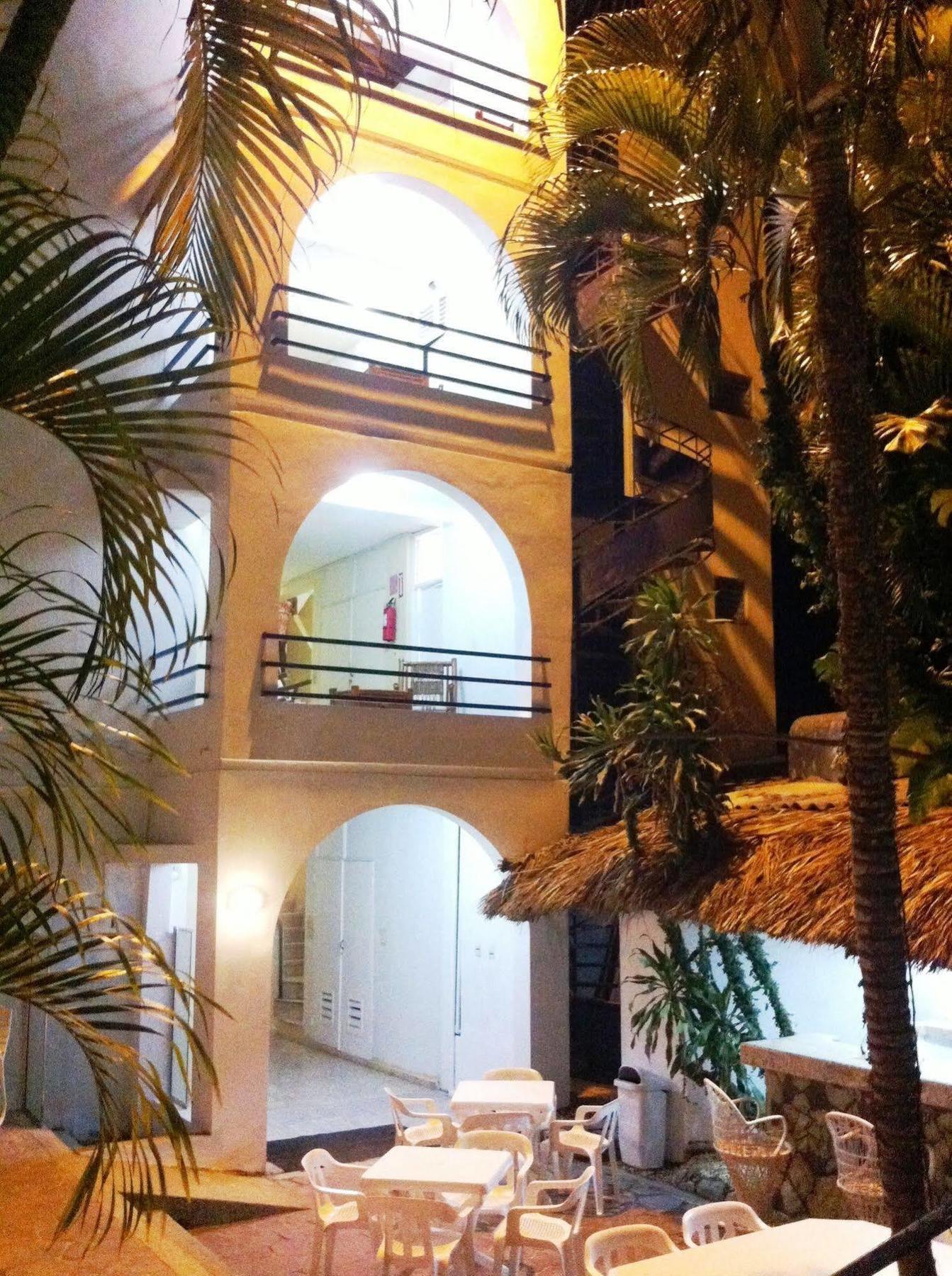 Hotel Caribe Barahona Екстер'єр фото