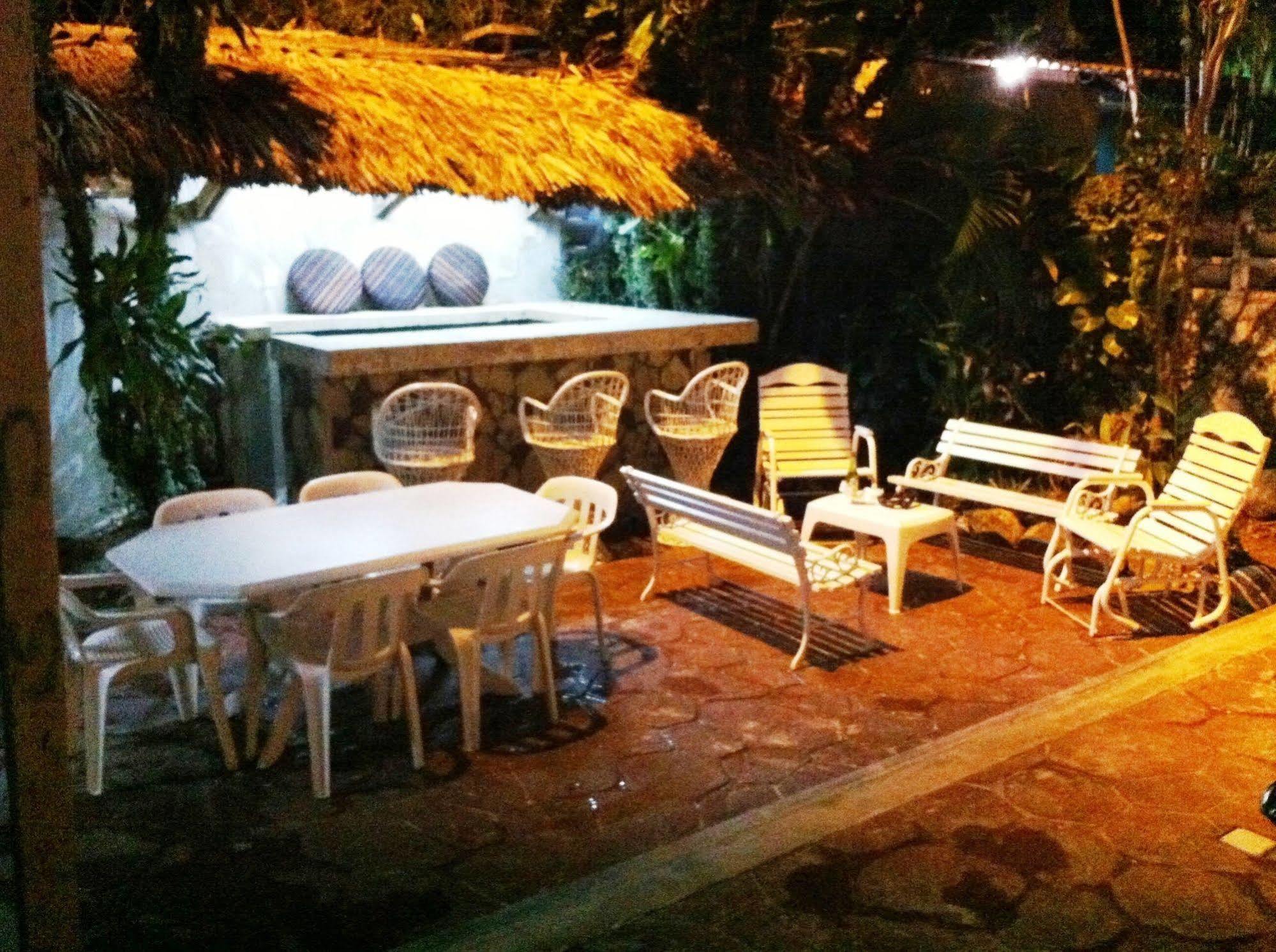 Hotel Caribe Barahona Екстер'єр фото