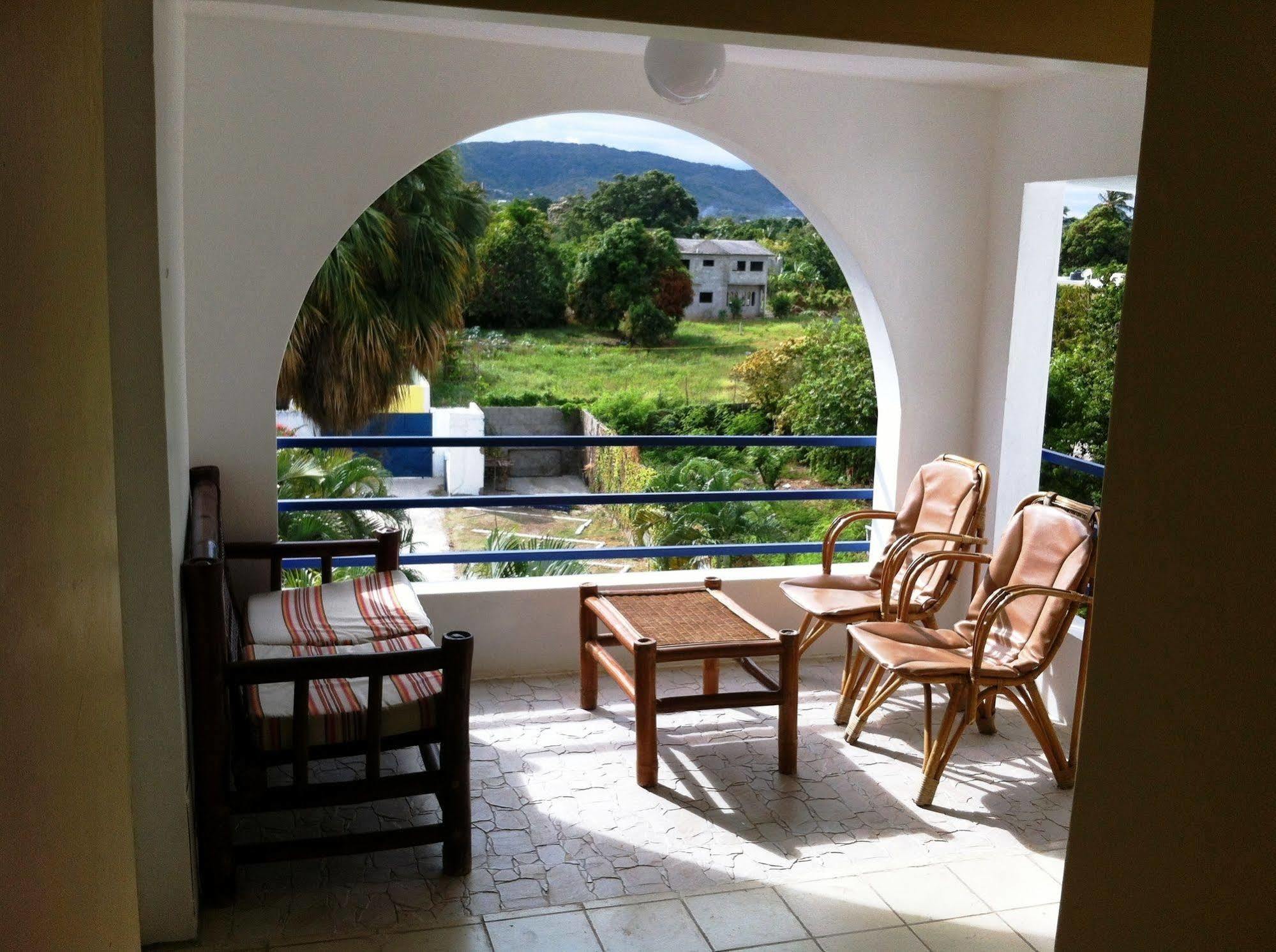 Hotel Caribe Barahona Екстер'єр фото